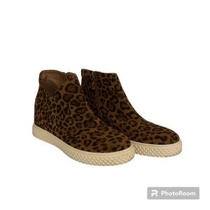 Aerosoles Zirah leopard skin suede ankle boots. Size 12. Like new condition